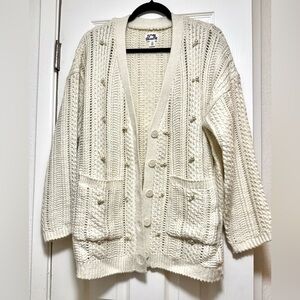 Elegant Cream Knit Cardigan with Pearl Button Accents